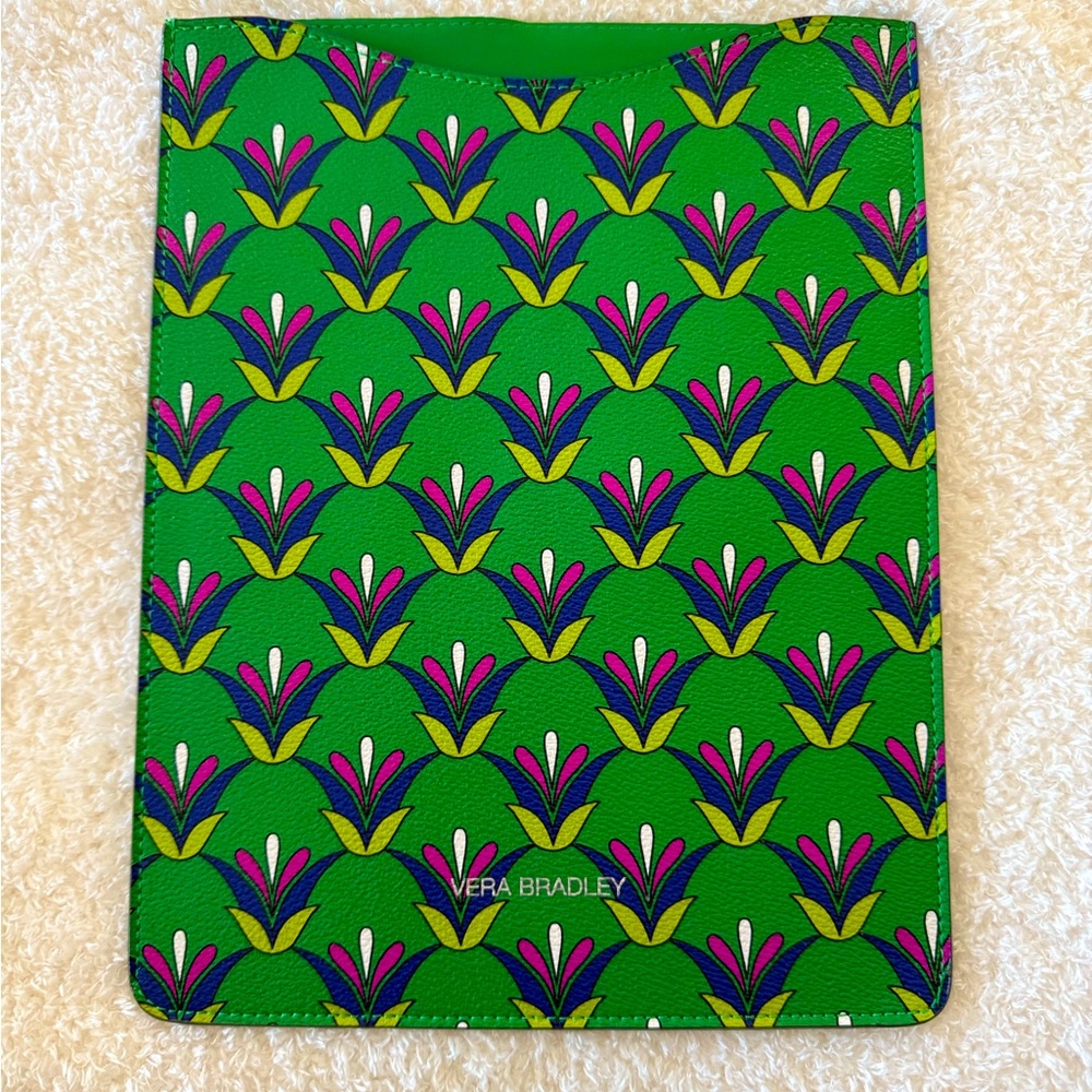 Vera Bradley iPad Case

New - never used
